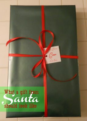 how-a-gift-from-Santa-should-be-wrapped1