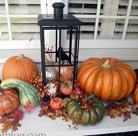 porch, decor, fall, autumn, Halloween, raven, gourds