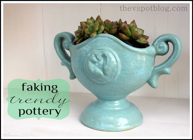 Faking the look of trendy pottery pieces. An easy DIY.