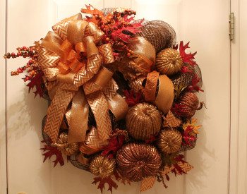 Make an easy gilded mesh wreath for fall.